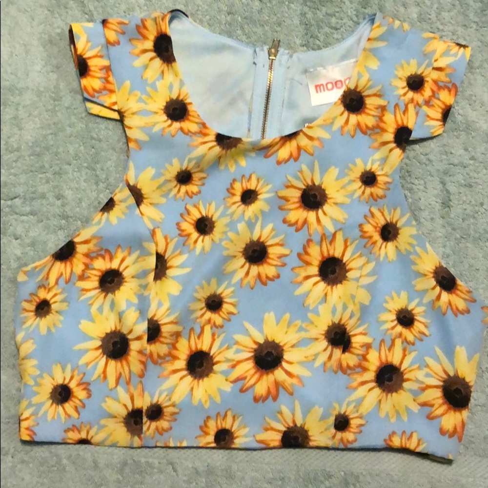 BNWT Sunflower Crop Top